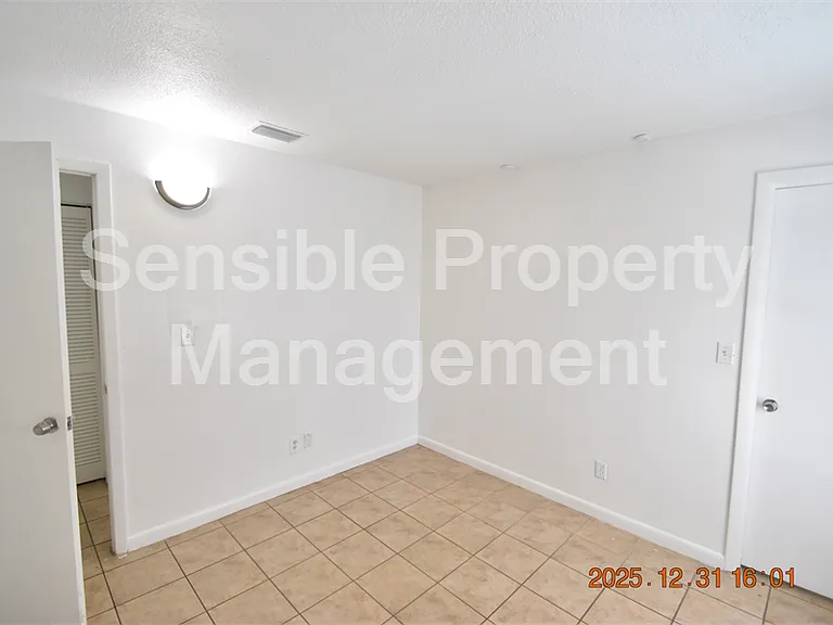 6618 N Church Ave #D — Photo 25
