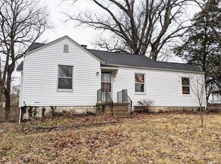 6 Valley View Dr, Belleville, IL