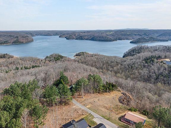 3rd image of LOT 15 Parkview Dr