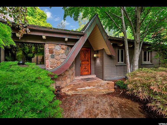 3rd image of 4939 S Cottonwood Ln