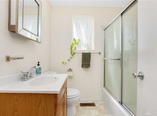 2321 N 149th St, Seattle, WA 98133
