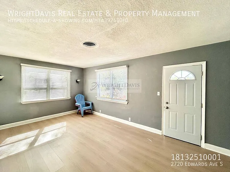 2720 Edwards Ave S — Photo 5