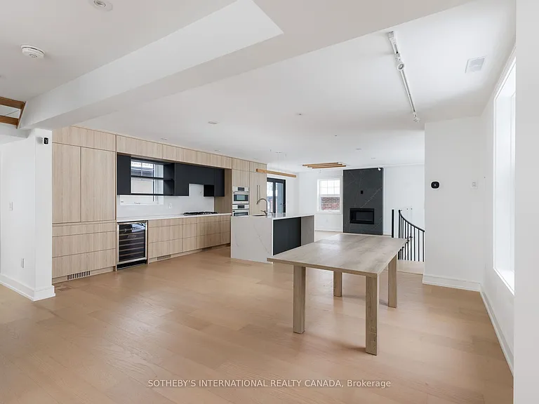 159 Humbervale Blvd — Photo 5