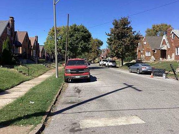 2nd image of 4612 Penrose St