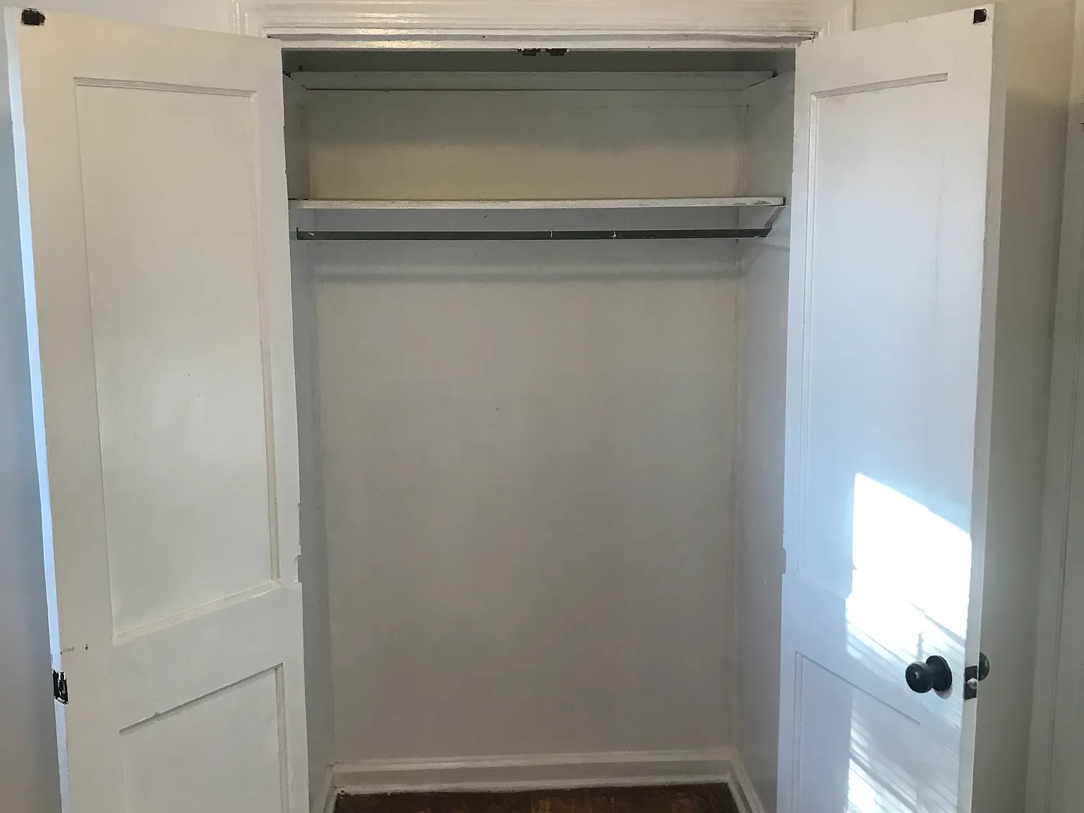 3 bed, 1200 sqft, $1,480 — Photo 2