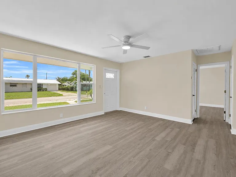 19035 SE Southgate Dr — Photo 5