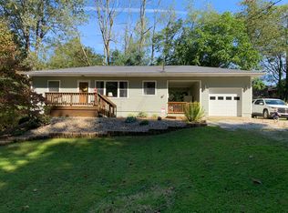 17 Renoir Dr, Washington, WV 26181