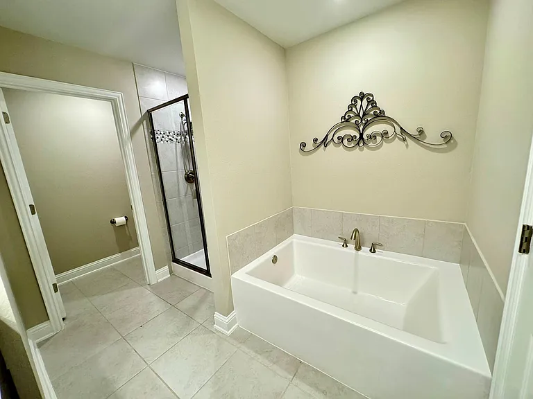 4010 Southall Pl — Photo 14