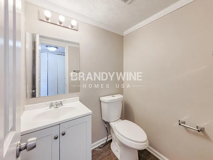 605 Woods Crossing Ln — Photo 19
