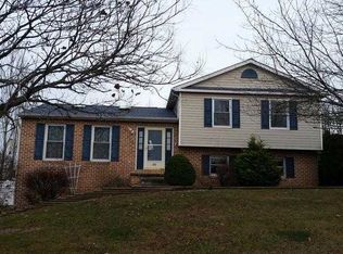 409 Clover Rd, Etters, PA 17319