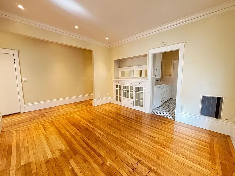 333 Park View Ter #1 — Photo 5