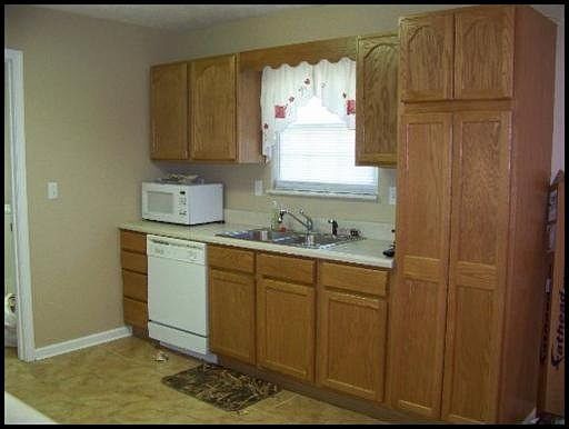 5th image of 7910 Cody Ln