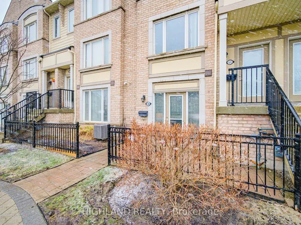 3115 Boxford Cres #10, Mississauga, ON L5M 0X1