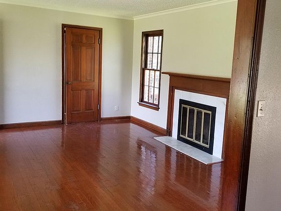 5th image of 3230 S Joplin Ave