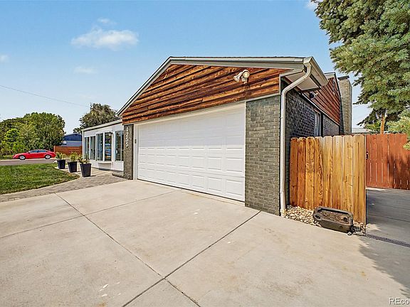 3rd image of 1255 W 6th Avenue