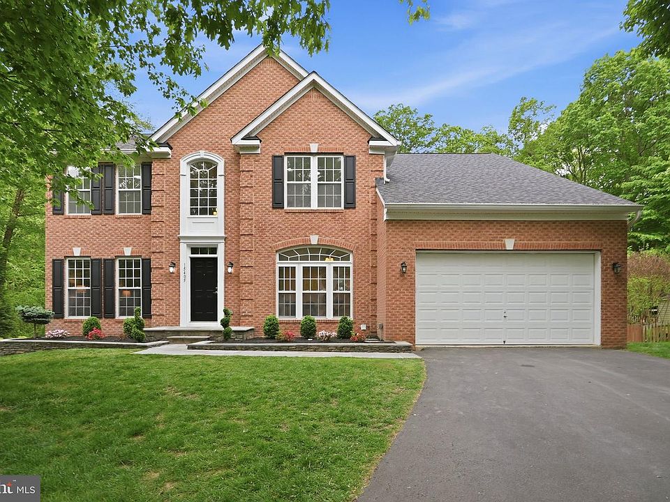 1st image of 15405 Milton Hall Pl