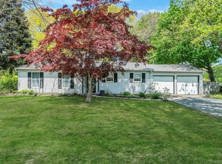 5 Oakwood Ave, Port Jefferson Station, NY 11776