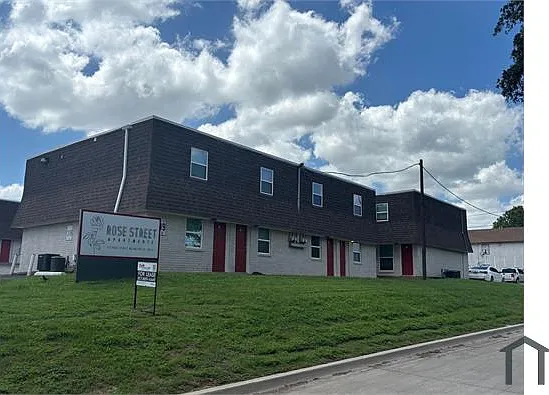 313 Rose St