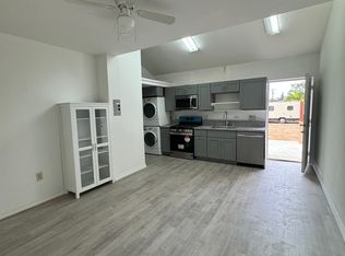 721 Ocean View Dr #D, Vista, CA 92084
