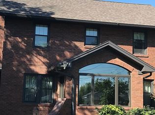 616 E Van Buren St, Ottawa, IL 61350