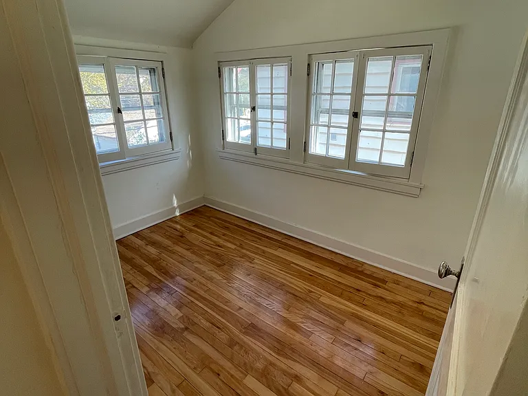 1367 Grand Ave — Photo 19