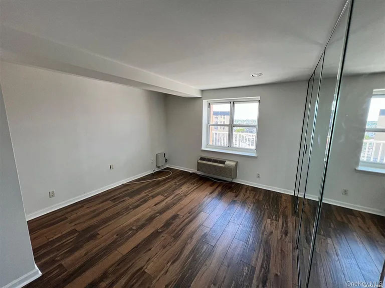 2 Richmond Rd #Penthouse 6r-6r — Photo 13