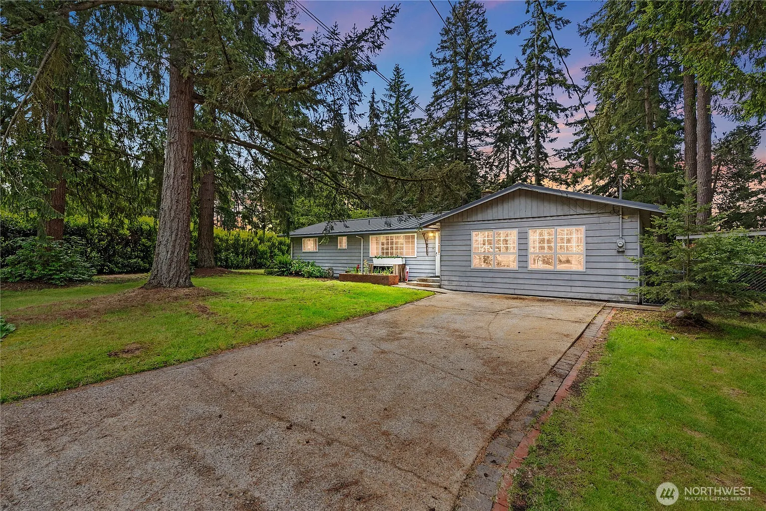 9712 126th Street E photo 1