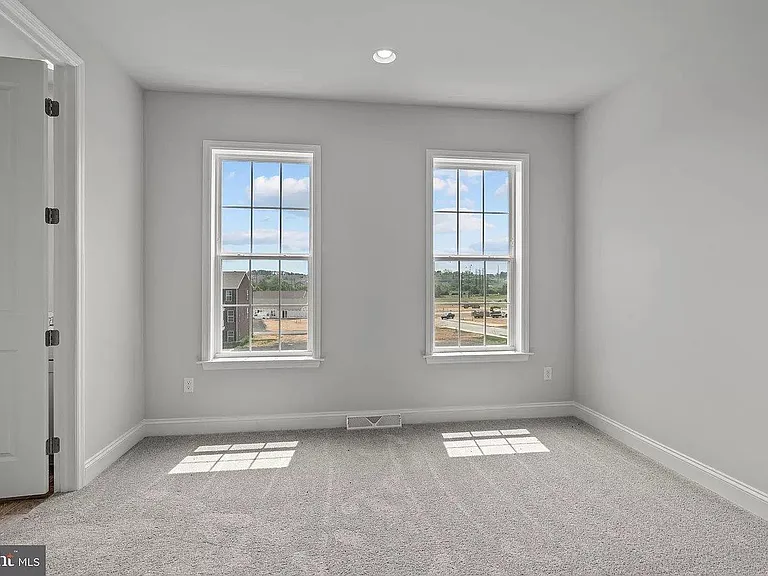 3223 Parade St — Photo 11