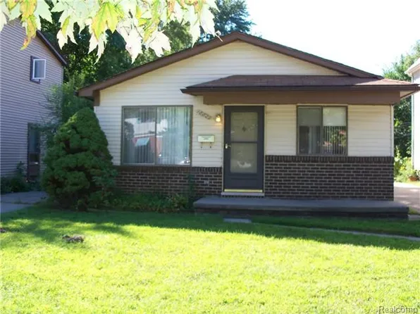 18829 Five Points St, Redford, MI 48240