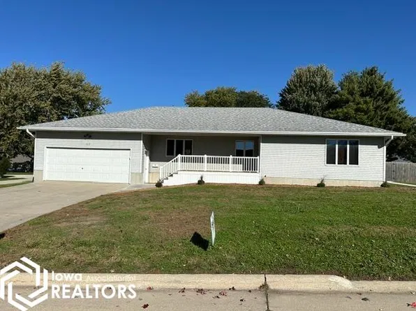 1017 Summit Dr, Webster City, IA 50595