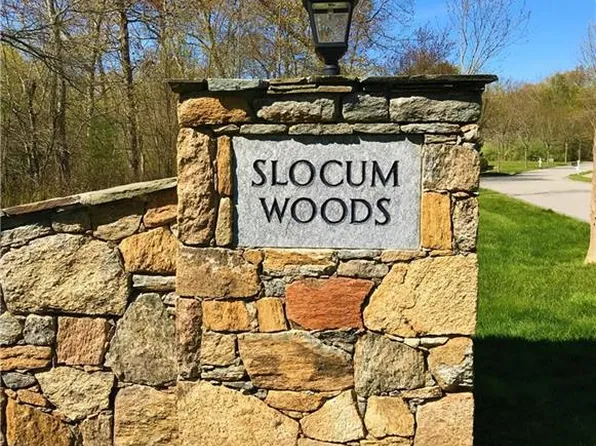 461 Sylvan Ct, Saunderstown, RI 02874