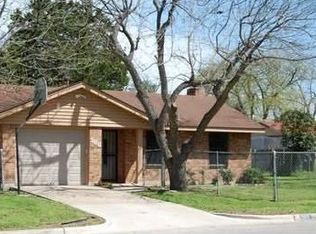500 S Brazos St, Lockhart, TX 78644