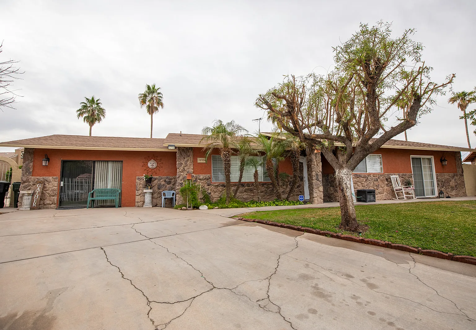 5 bed, 1792 sqft, $2,550 — Photo 3