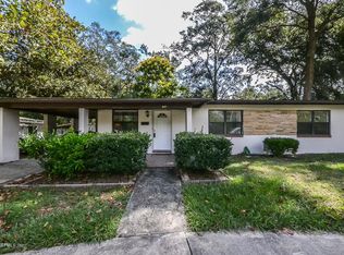 341 Silversmith Ln, Jacksonville, FL 32216