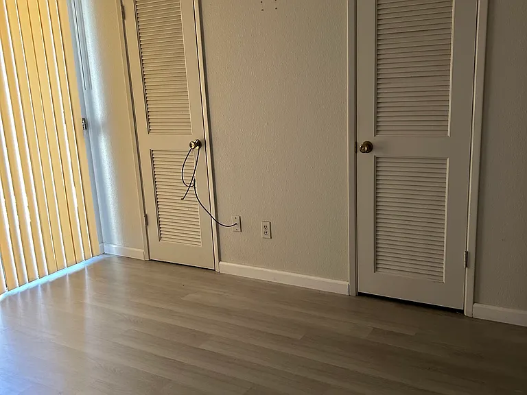 617 W Granger Ave #27 — Photo 23