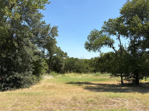 2487 Creekwood Dr, Cedar Hill, TX 75104