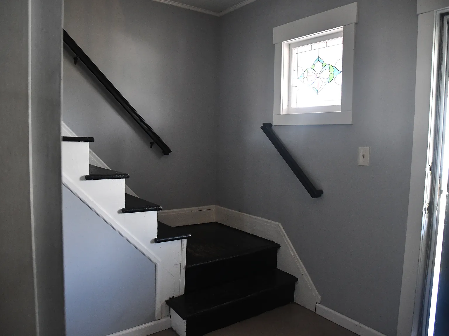 2 bed, 960 sqft, $2,100 — Photo 3