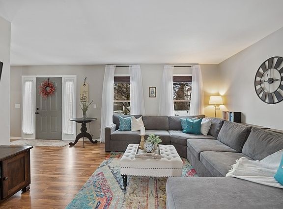 4th image of 1892 Sprucewood Ln