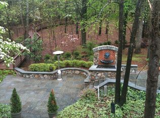 102 Withwyndle Ct, Cary, NC 27518
