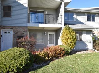 1315 Sunnyslope Dr, Racine, WI 53406