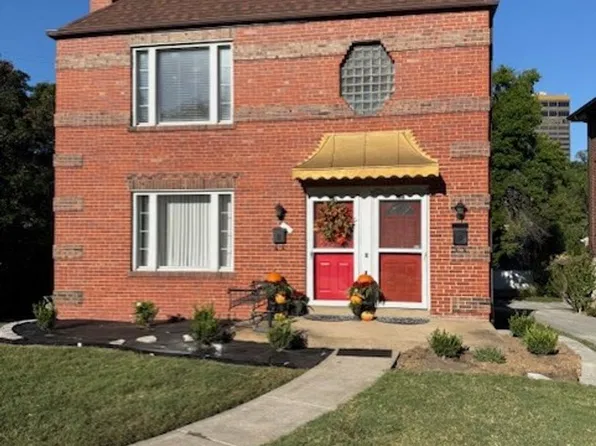 1087 Terrace Dr, Saint Louis, MO 63117