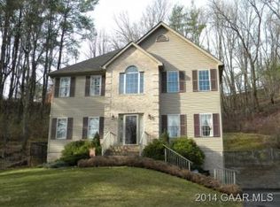 216 Meadowbrook Rd, Staunton, VA 24401