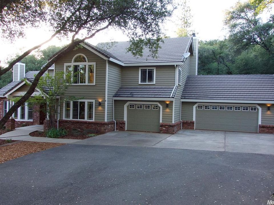 1st image of 4921 Woodsman Loop