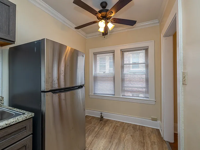 Mapleview Apartments — Photo 24