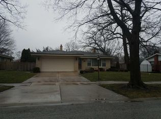 2221 Birch St, Park Ridge, IL 60068