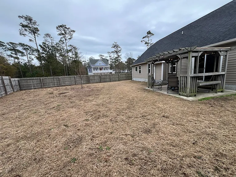 310 Landon Ln — Photo 24