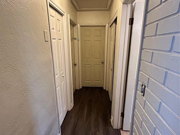 5th image of 4360R 38th Ave N