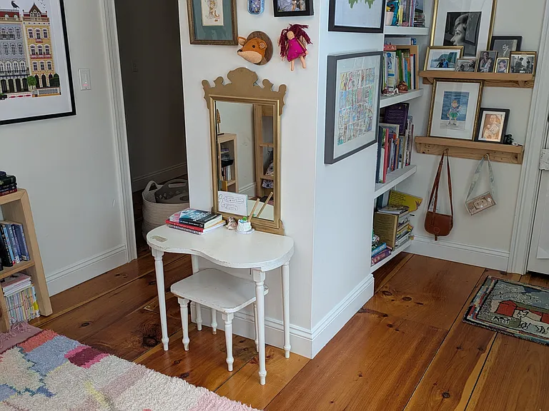 McKeen St — Photo 39