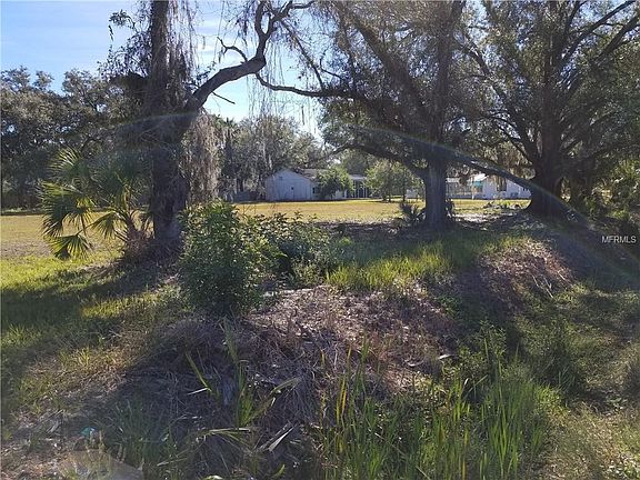 2nd image of 805 NE 2nd Ave