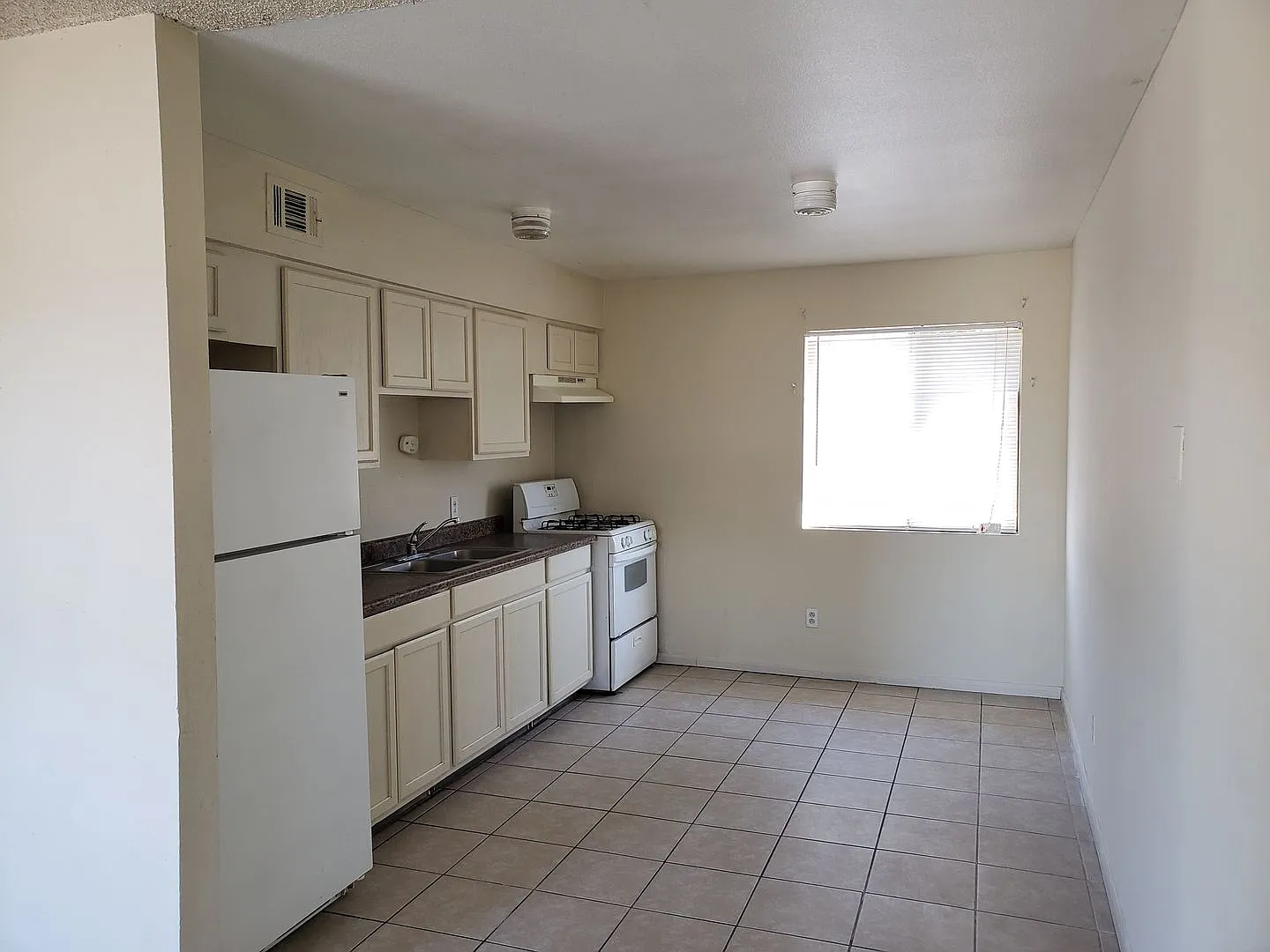 265 B St. — Photo 4